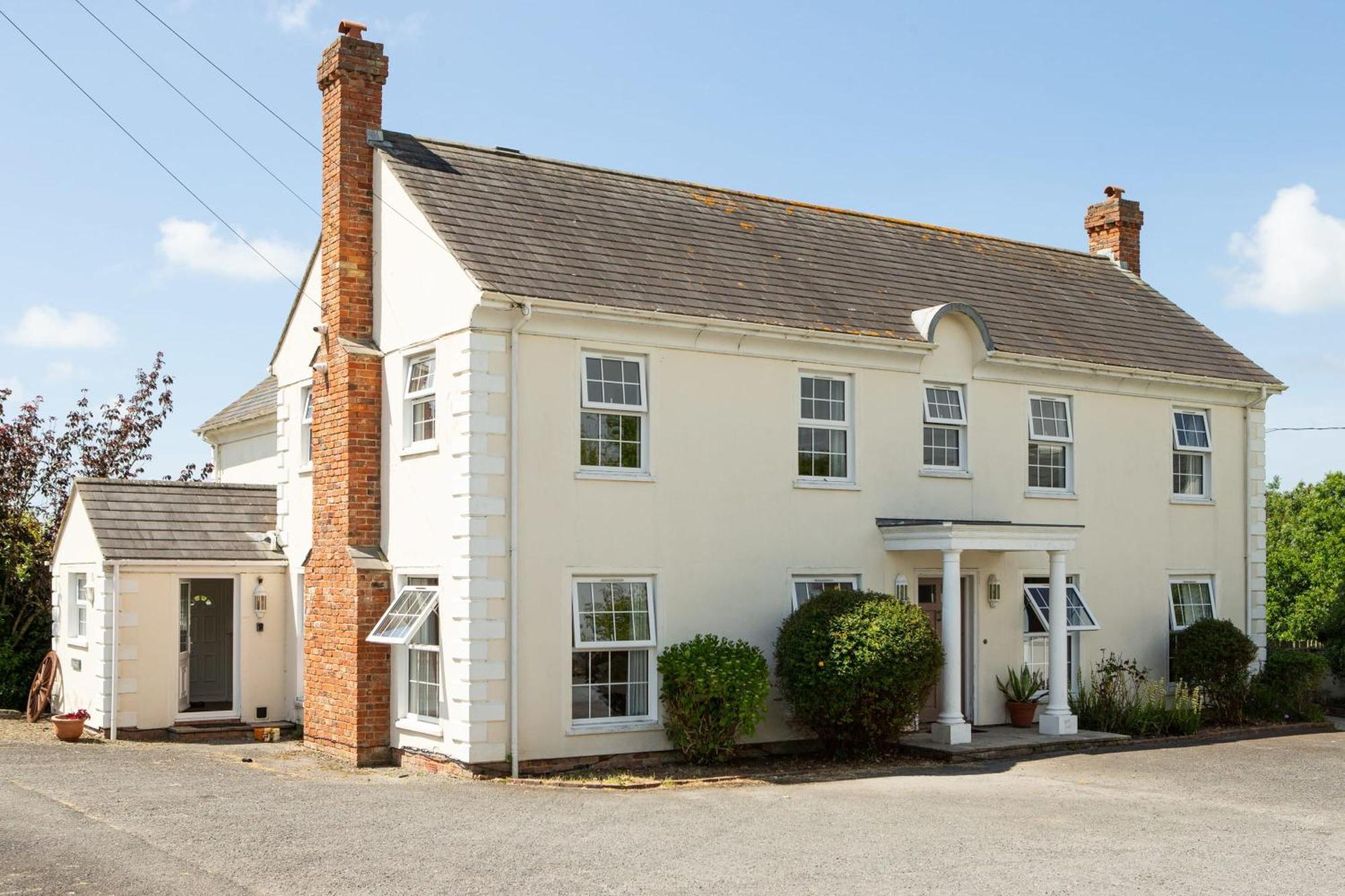 Stunning 6 Bedroom Cottage Near Cornish Coast Bude Luaran gambar