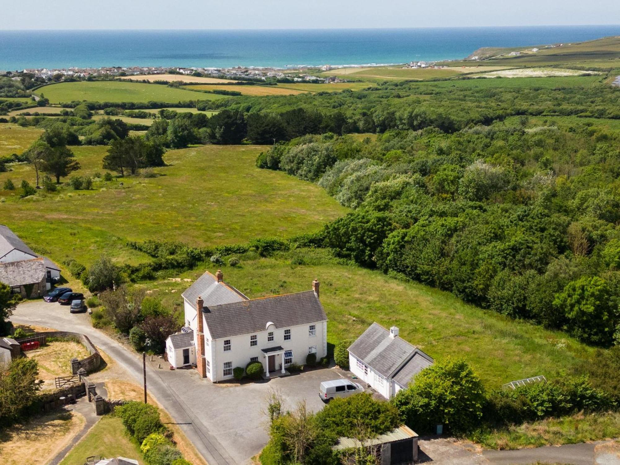 Stunning 6 Bedroom Cottage Near Cornish Coast Bude Luaran gambar